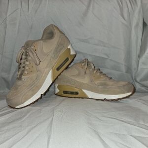 Size 9.5 - Nike Air Max BW Wheat